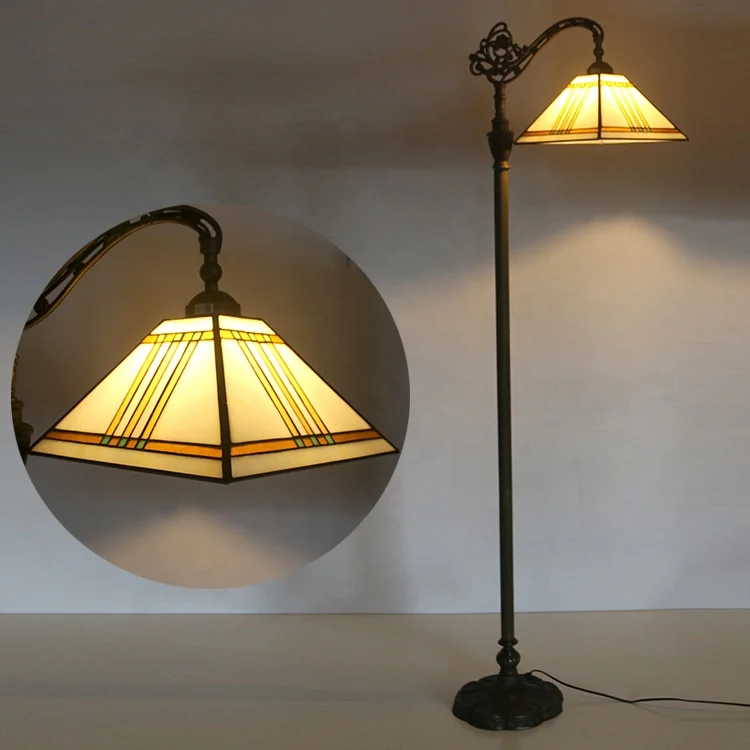 luxurious Garden colored glass living room bar jade floor lamp 16 inch American Tiffany pure copper vertical table lamp
luxurious Garden colored glass living room bar jade floor lamp 16 inch American Tiffany pure copper vertical table lamp