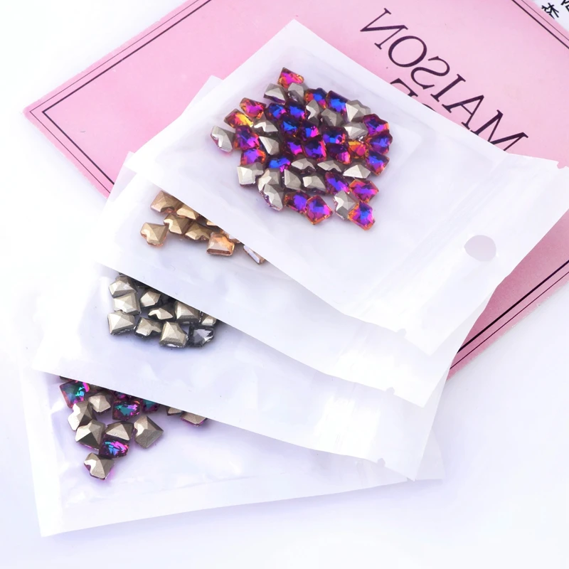 High Quality heart shape Rhinestone Crystal Pointed Back Rhinestone Mix Color Fancy Rhinestone, As show pictures
High Quality heart shape Rhinestone Crystal Pointed Back Rhinestone Mix Color Fancy Rhinestone, As show pictures