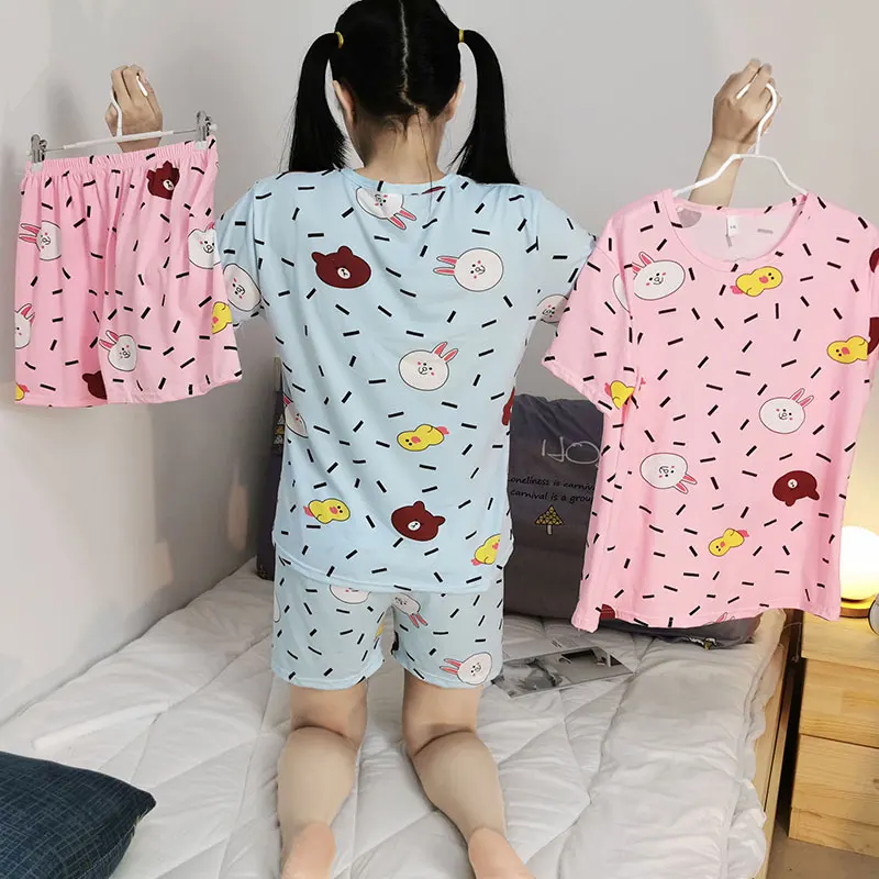 Cartoon cute brown bear pajamas female summer high quality version milk silk ladies female short sleeve shorts home service
Cartoon cute brown bear pajamas female summer high quality version milk silk ladies female short sleeve shorts home service