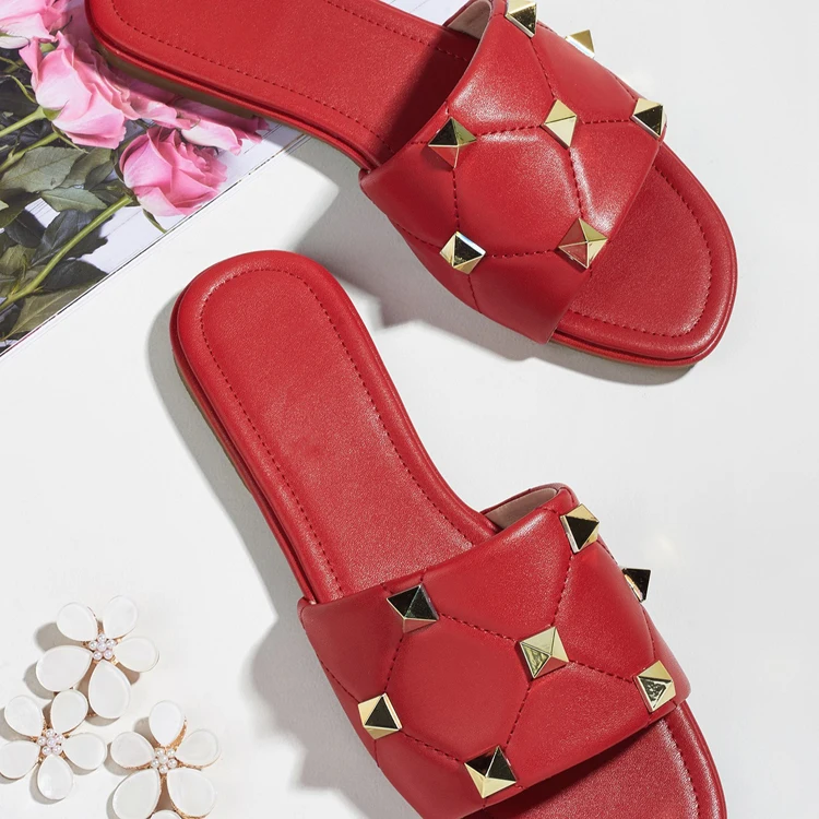 Slippers for Women 2021 Summer Fashion women casual summer flat slippers ladies wholesale ladies summer sandals slippers
Slippers for Women 2021 Summer Fashion women casual summer flat slippers ladies wholesale ladies summer sandals slippers