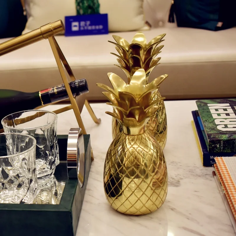Light luxury golden pineapple fruit shape table top decoration furniture soft furnishing
Light luxury golden pineapple fruit shape table top decoration furniture soft furnishing
