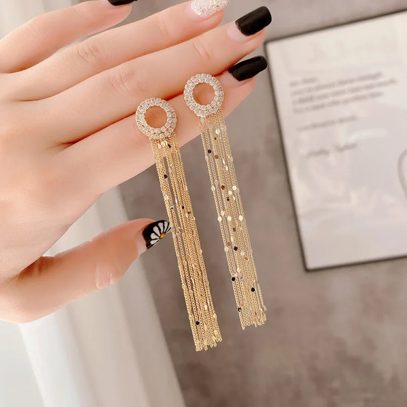 2020 Hot Sale Luxury Crystal Geometry Round Square Shape Long Tassel 925 Silver Post Earrings For Women
2020 Hot Sale Luxury Crystal Geometry Round Square Shape Long Tassel 925 Silver Post Earrings For Women