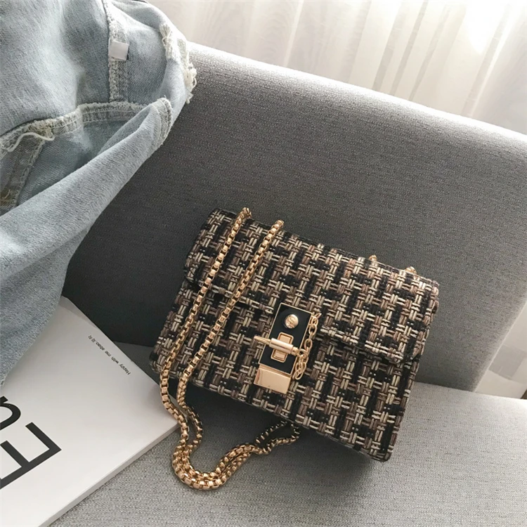 2021 Luxury Gold Chain Blue Women Ladies Wool Crossbody Fur Handbag, As picture
2021 Luxury Gold Chain Blue Women Ladies Wool Crossbody Fur Handbag, As picture