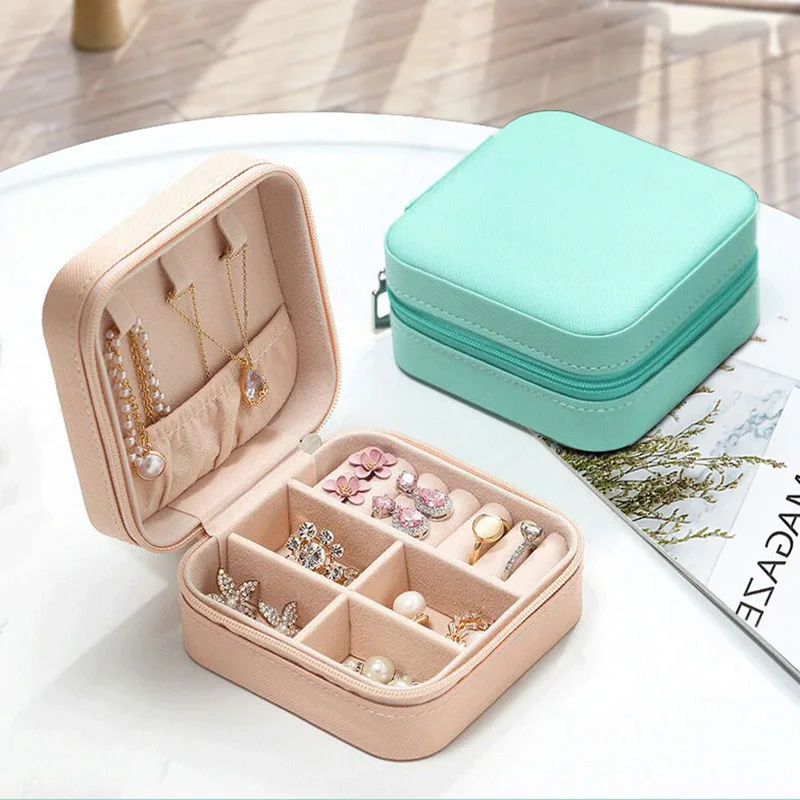 Small PU Leather Zipper Closure Jewelry Box Organizer Travel Ring Earring Necklace Jewellery Packaging Gift Case for Women Girls
Small PU Leather Zipper Closure Jewelry Box Organizer Travel Ring Earring Necklace Jewellery Packaging Gift Case for Women Girls