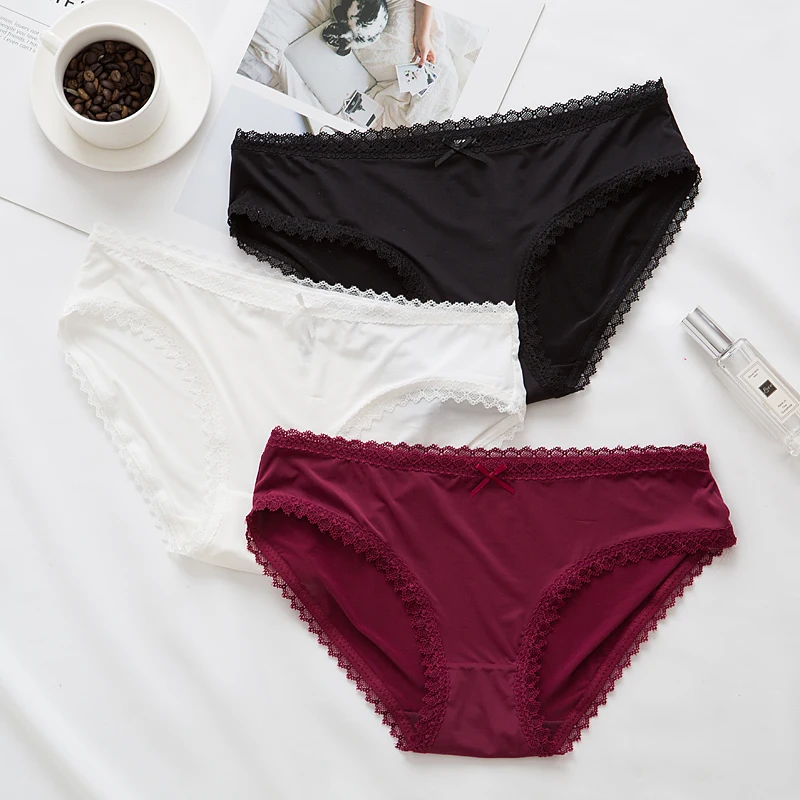 Lace low waist briefs solid color ice silk no trace pants female student briefs panties
Lace low waist briefs solid color ice silk no trace pants female student briefs panties