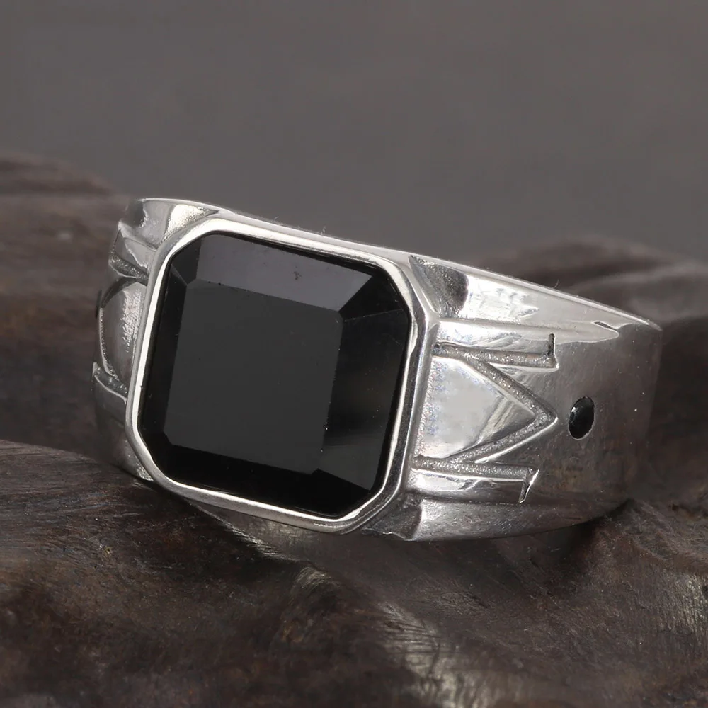 Solid 925 Sterling Silver Vintage Punk Simple Men Ring with Natural Black Onyx Square Stone Carving Pattern Silver Jewelry
Solid 925 Sterling Silver Vintage Punk Simple Men Ring with Natural Black Onyx Square Stone Carving Pattern Silver Jewelry