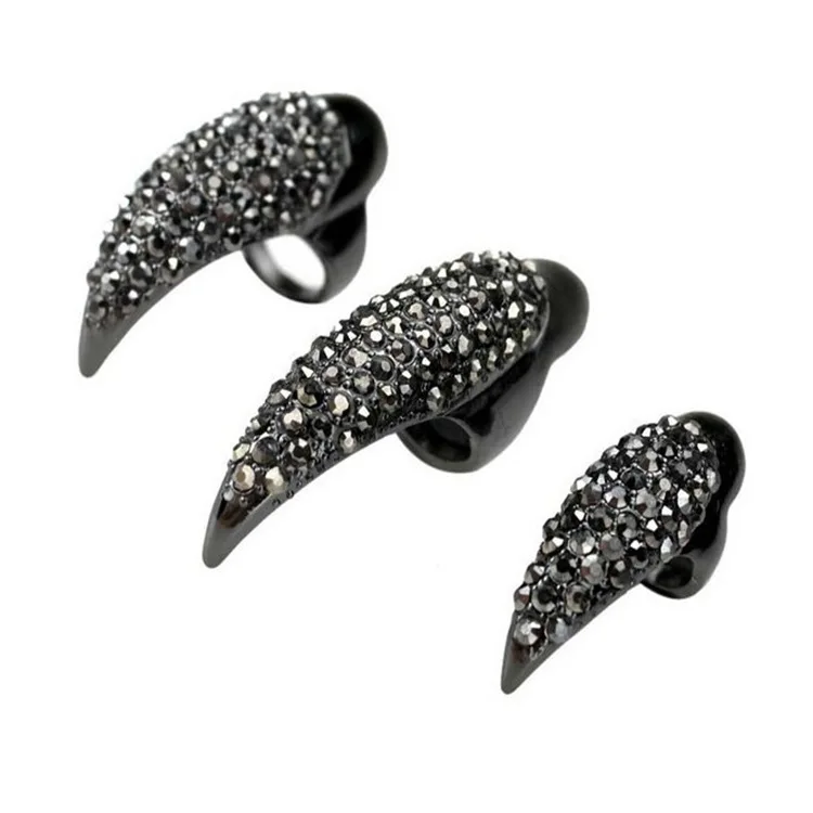 Men's Women's Stainless Steel Fashion Hand Jewelry Hip Hop Cluster Ring Diamond Retro Eagle Claw Black Diamond Ring
Men's Women's Stainless Steel Fashion Hand Jewelry Hip Hop Cluster Ring Diamond Retro Eagle Claw Black Diamond Ring