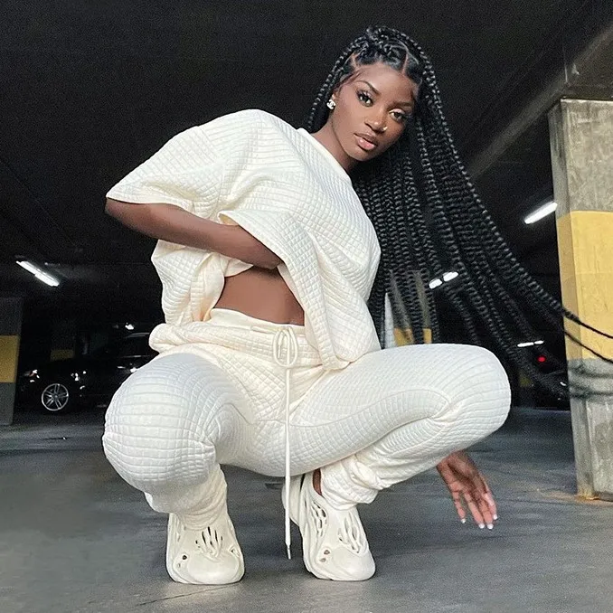 Leisure Lounge Wear Sets For Women Solid Color Trousers And Short Sleeve Top Two Piece Stacked Pants Set, White
Leisure Lounge Wear Sets For Women Solid Color Trousers And Short Sleeve Top Two Piece Stacked Pants Set, White