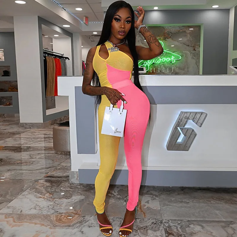 Sexy perspective slanted shoulder stitching casual women trendy pleated pant and t shirt two piece set 2021 2 piece women set, Picture color
Sexy perspective slanted shoulder stitching casual women trendy pleated pant and t shirt two piece set 2021 2 piece women set, Picture color