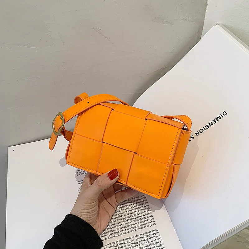 New Cassette Bag Chain Mini Shoulder Purse Bag Woven Leather Handbag Women Hand Bags Ladies Fashion Handbags
New Cassette Bag Chain Mini Shoulder Purse Bag Woven Leather Handbag Women Hand Bags Ladies Fashion Handbags