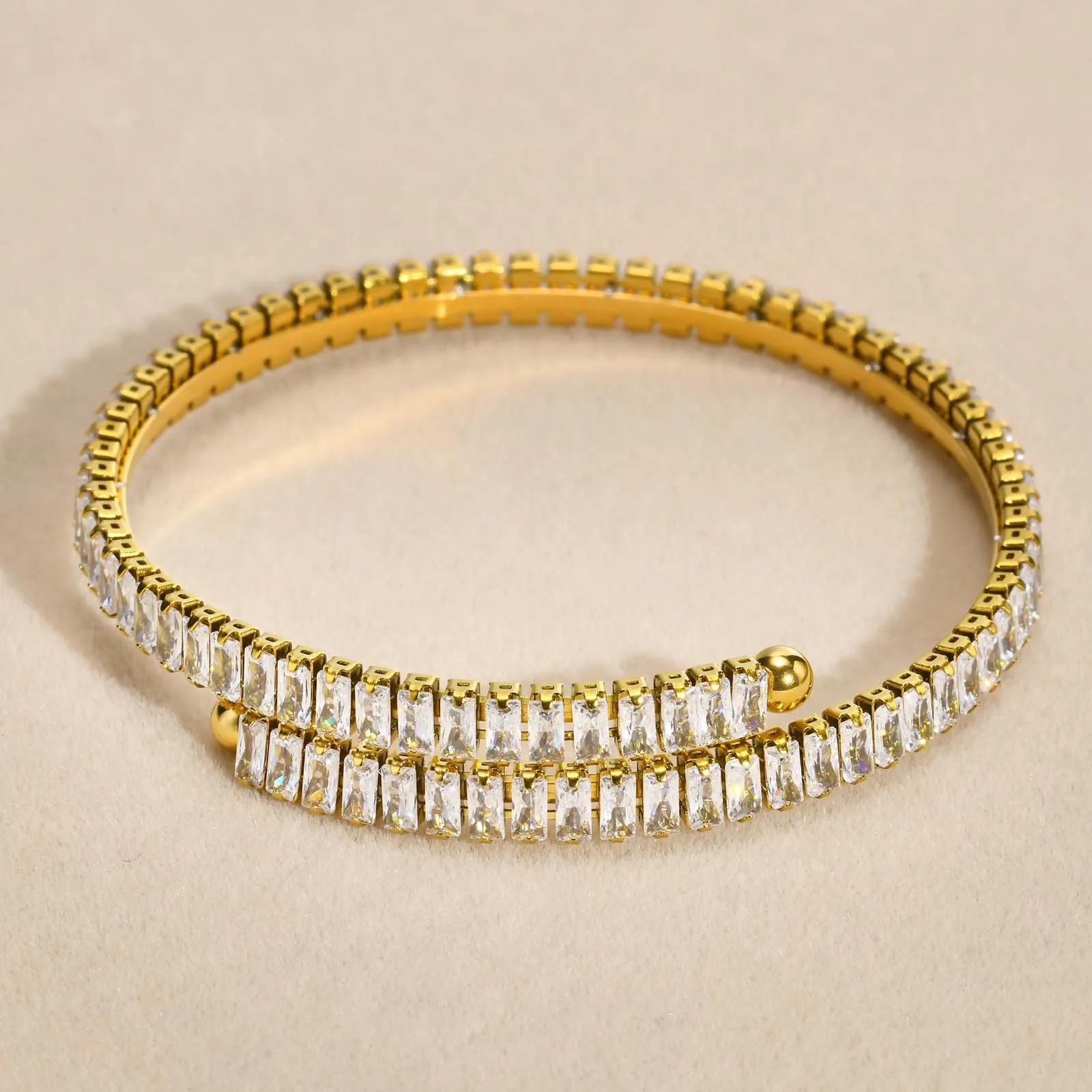 Fashion Simple Stainless Steel Square White Zircon Adjustable Bracelet 18k Gold Plated Women Jewelry Bracelet
Fashion Simple Stainless Steel Square White Zircon Adjustable Bracelet 18k Gold Plated Women Jewelry Bracelet