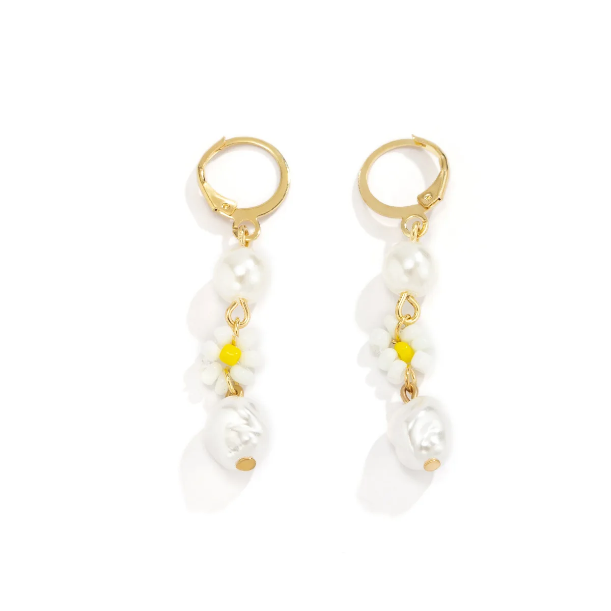Ethnic Style Beaded Small Daisy Acrylic Earrings Simple Imitation Irregular Pearl Charm Earrings Women, White, purple, pink, yellow, orange, blue, light blue, multicolor
Ethnic Style Beaded Small Daisy Acrylic Earrings Simple Imitation Irregular Pearl Charm Earrings Women, White, purple, pink, yellow, orange, blue, light blue, multicolor