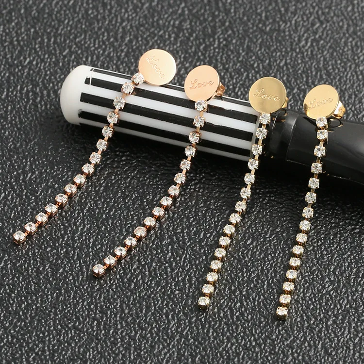 Shenzhen stainless ornament factory customized processing new fashionable women's elegant style drill chain tassel earrings
Shenzhen stainless ornament factory customized processing new fashionable women's elegant style drill chain tassel earrings