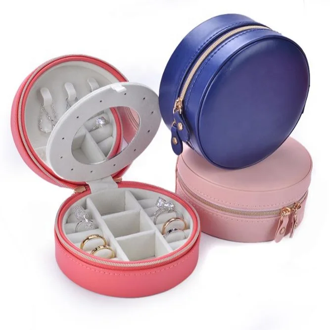 New products Custom Logo Small Travel Jewelry Box ring box and Earrings Necklaces Jewelry Box Organizer Display Storage Case, Pink,red,blue
New products Custom Logo Small Travel Jewelry Box ring box and Earrings Necklaces Jewelry Box Organizer Display Storage Case, Pink,red,blue