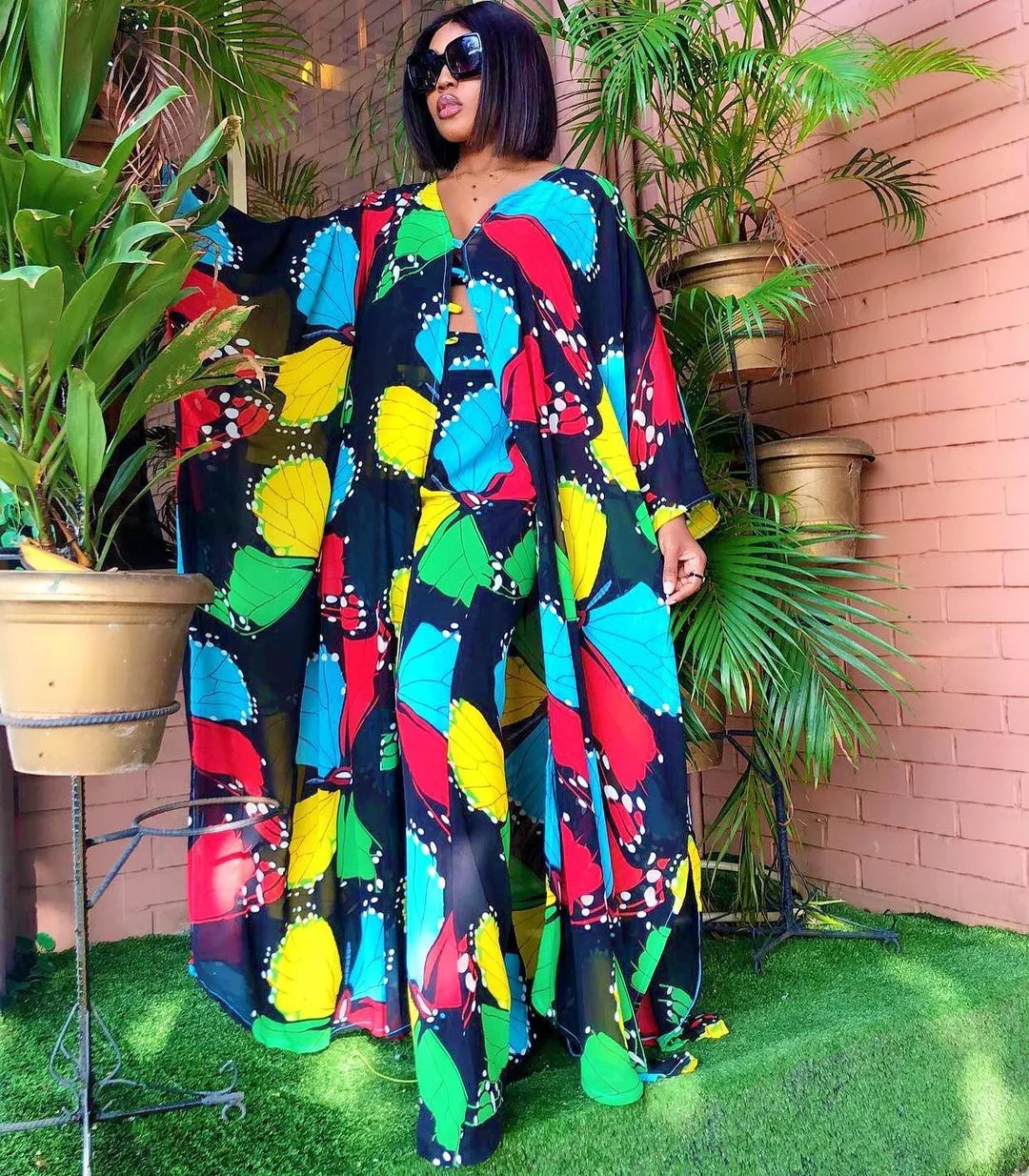In Stock Sunscreen Print Chiffon Cardigan Loose Pants African Robe Suit 2021 Dashiki Traditional African Clothes For Women, Shown
In Stock Sunscreen Print Chiffon Cardigan Loose Pants African Robe Suit 2021 Dashiki Traditional African Clothes For Women, Shown