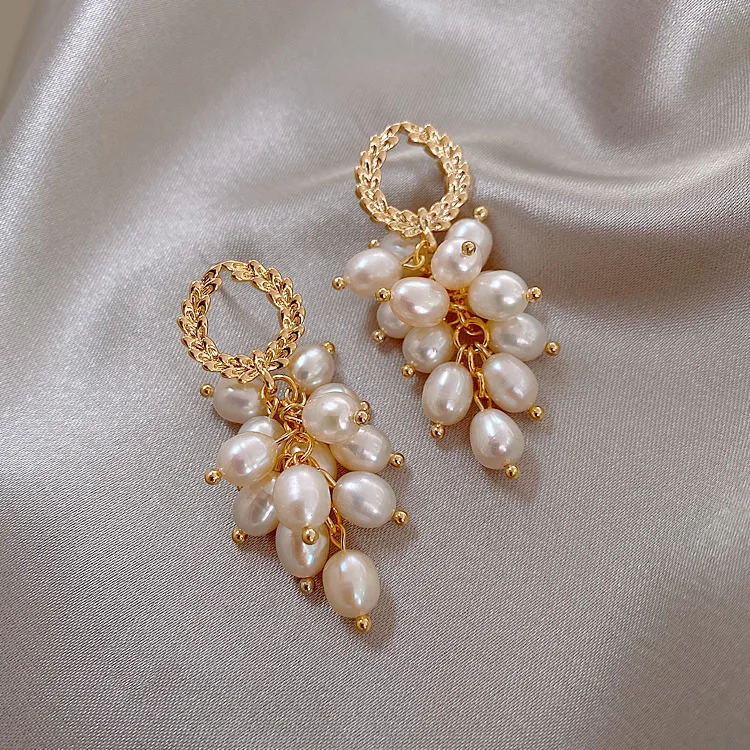 Vershal A862 French Retro 18k Gold Plated Unique Shape Freshwater Pearl Beads Drop Earrings Jewelry
Vershal A862 French Retro 18k Gold Plated Unique Shape Freshwater Pearl Beads Drop Earrings Jewelry