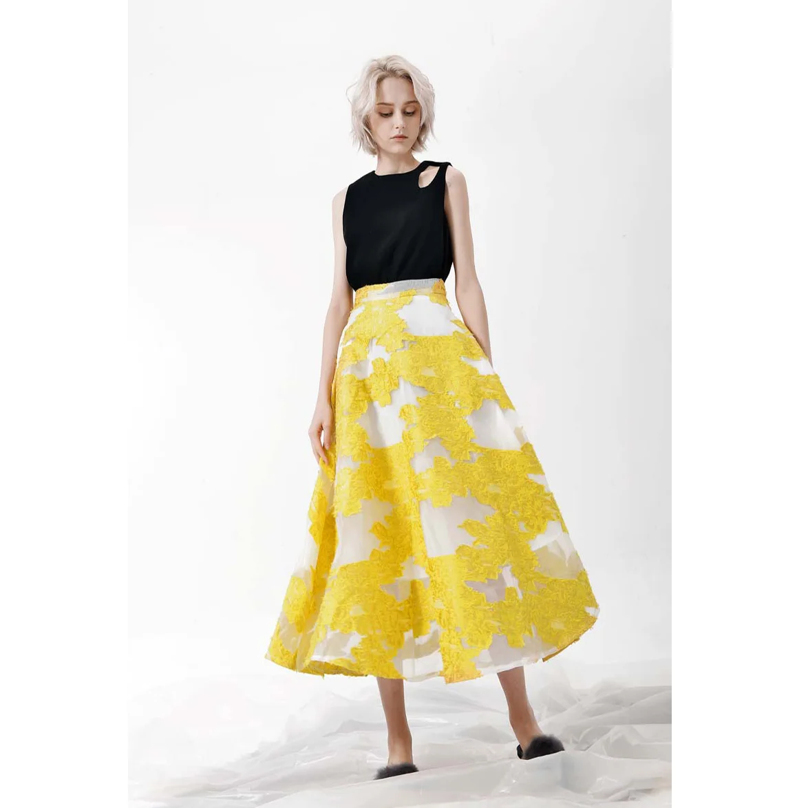 Newest Hot sales lovely freehand ink mesh skirt bottom three-dimensional embroidery skirt long dress
Newest Hot sales lovely freehand ink mesh skirt bottom three-dimensional embroidery skirt long dress