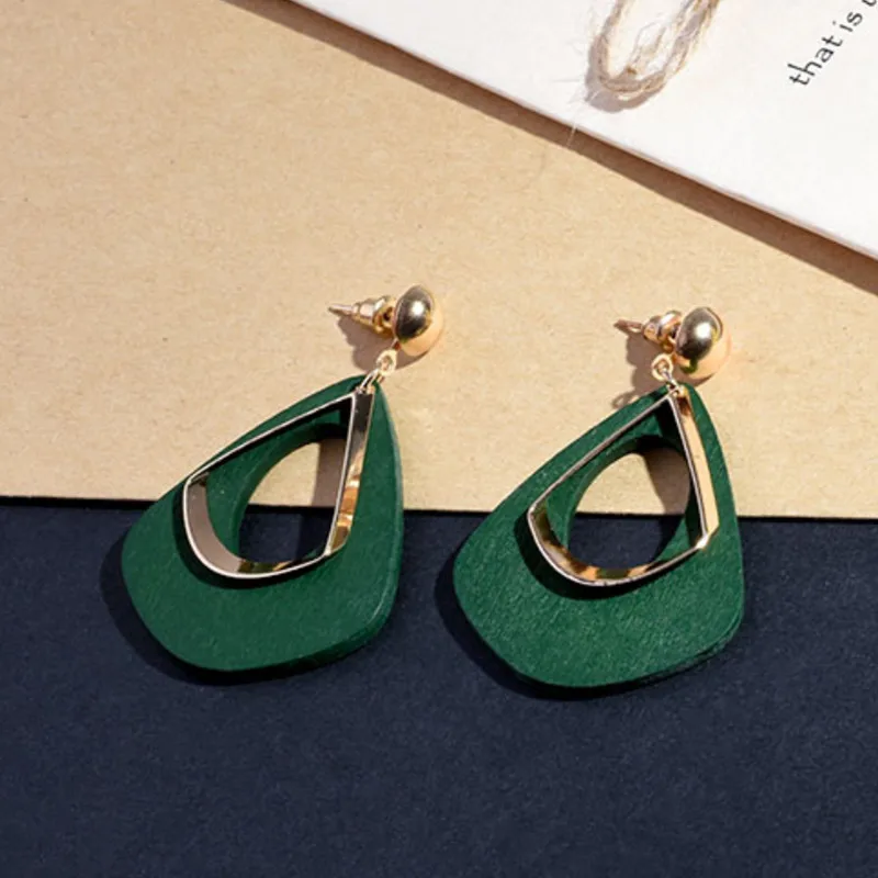 European Fashion Handmade Geometric Wooden Drop Earrings Irregular Geometric Wood Earrings For Party
European Fashion Handmade Geometric Wooden Drop Earrings Irregular Geometric Wood Earrings For Party
