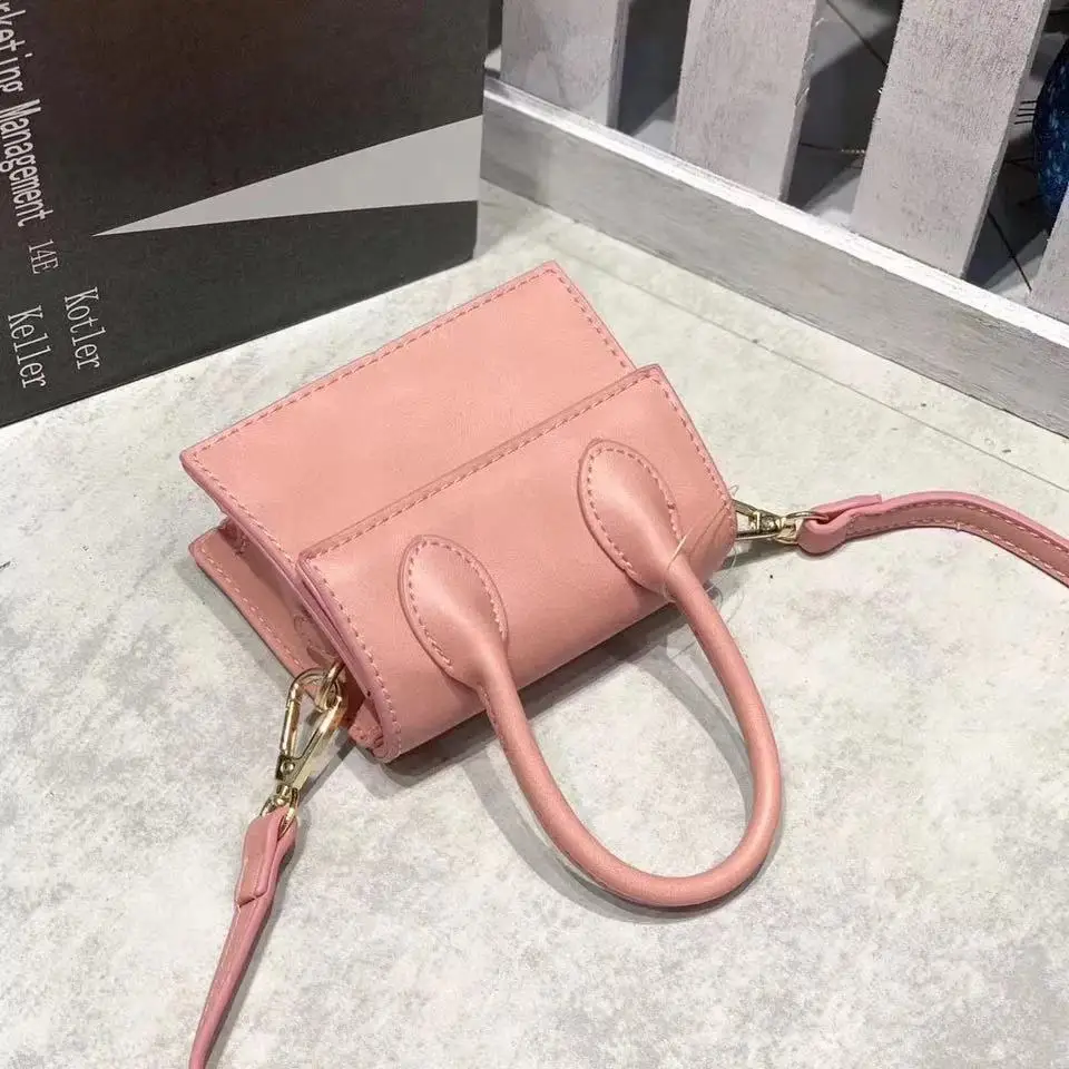 New ladies handbag fashion trend shoulder bag large capacity everyday all-match, Wine red, green, black, pink
New ladies handbag fashion trend shoulder bag large capacity everyday all-match, Wine red, green, black, pink