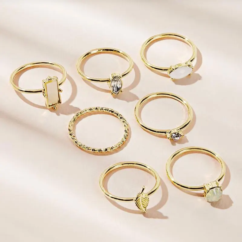 New Fashion European and American Style Simple Gold Plated Leaf Ring And Bar Ring Sets For Women 
New Fashion European and American Style Simple Gold Plated Leaf Ring And Bar Ring Sets For Women