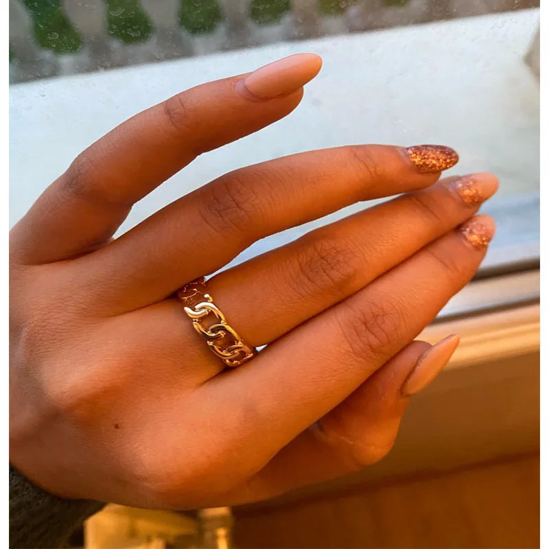 Gold Color Plating Chain Shape RING 7mm Wide For Unisex Vintage Gothic Chunky Midi Ring Antique Jewelry Accessory
Gold Color Plating Chain Shape RING 7mm Wide For Unisex Vintage Gothic Chunky Midi Ring Antique Jewelry Accessory