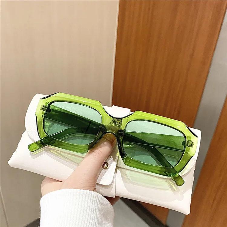 Trendy Irregular Eyeglasses New Style Small Frame Polygon Candy Color Fashionable Sun Glasses Retro Sunglasses Women Men
Trendy Irregular Eyeglasses New Style Small Frame Polygon Candy Color Fashionable Sun Glasses Retro Sunglasses Women Men