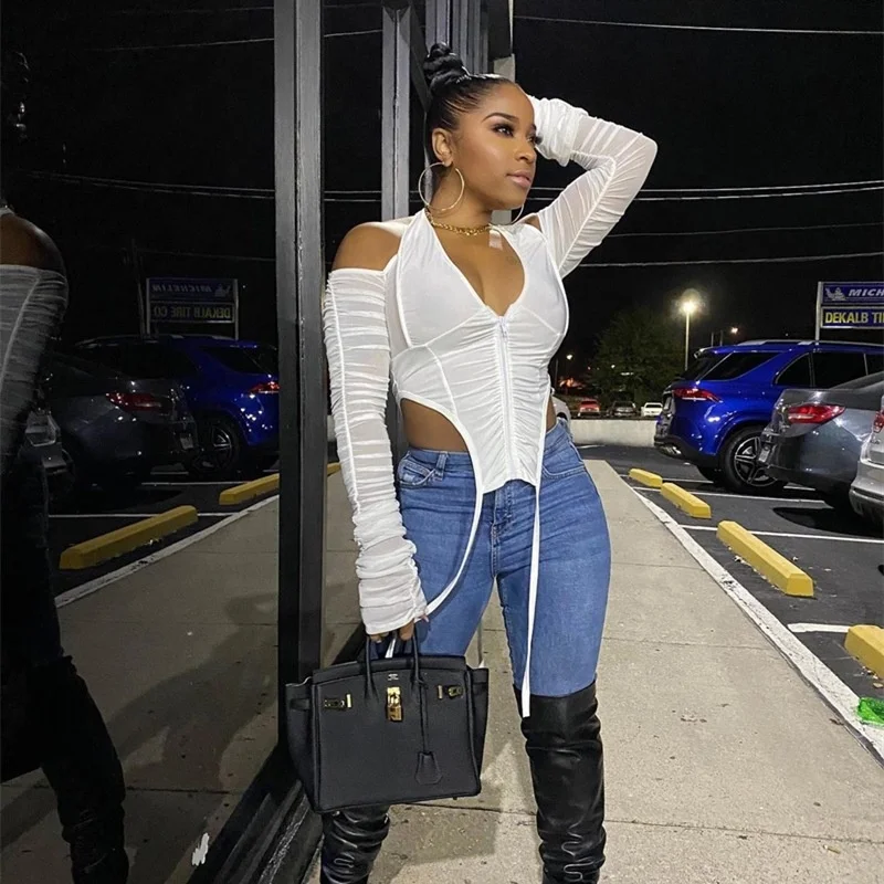 2021 New Style Hot Sale Women's Autumn Halter Neck Zipper Fashion Shirt Mesh See-through Lace-up Top
2021 New Style Hot Sale Women's Autumn Halter Neck Zipper Fashion Shirt Mesh See-through Lace-up Top
