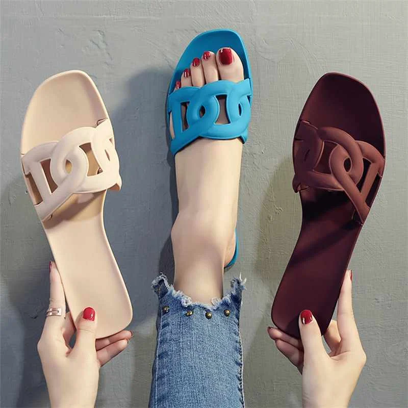 LX-21 2021 Summer new hollow out pig nose cross strap slippers for women jelly beach shoes fashion flat beach sandals, Picture show
LX-21 2021 Summer new hollow out pig nose cross strap slippers for women jelly beach shoes fashion flat beach sandals, Picture show