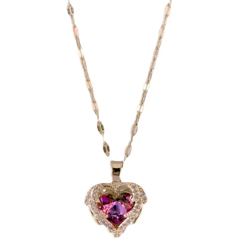 

2021 Luxury 18 K Gold Plated Shiny Ruby Heart Pendant Necklace Sparkling Red Crystal Rhinestone Micro Pave CZ Necklace