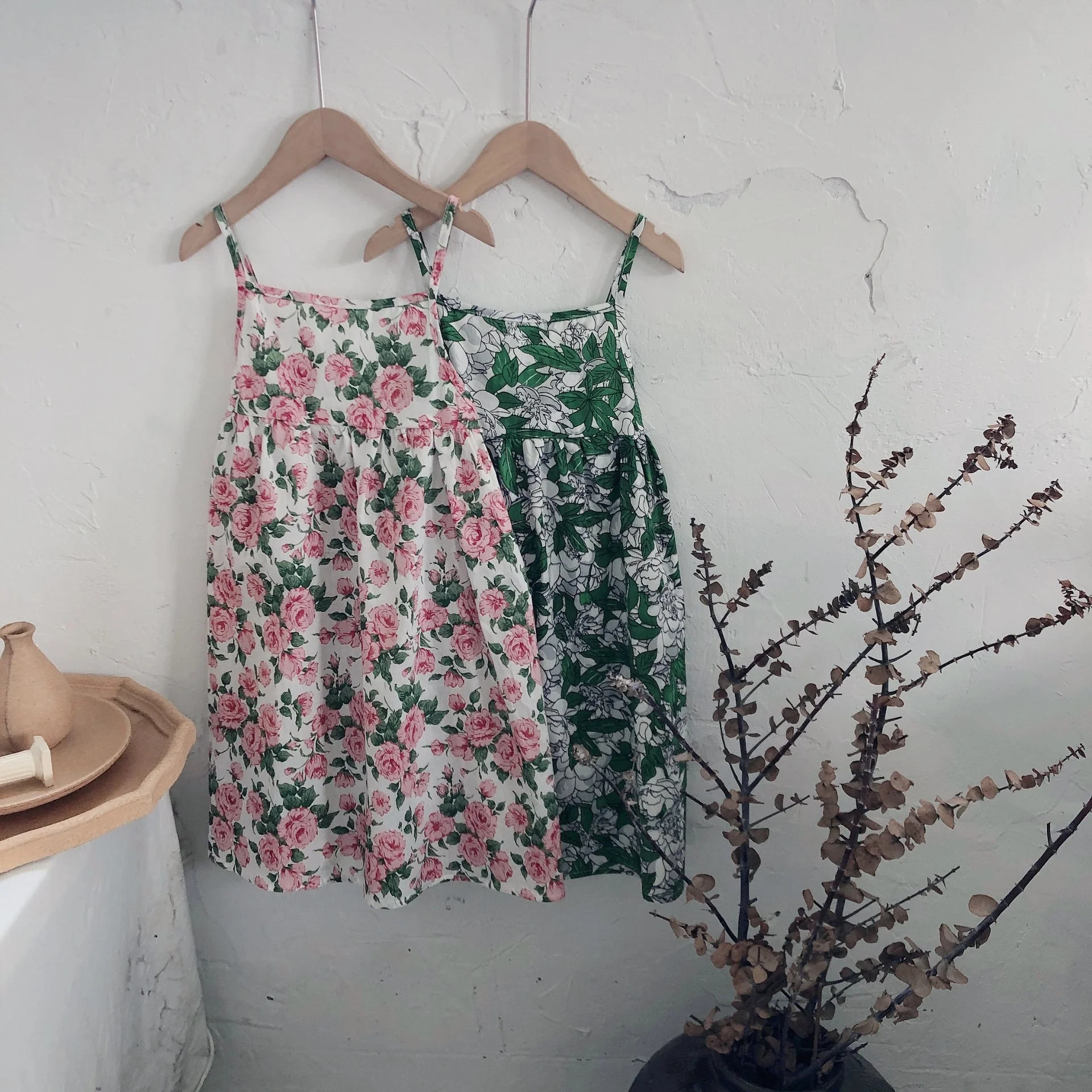2022 Baby Dress New Fashion Clothes Toddler Kids Summer Sleeveless Floral Print Clothing Princess Party Flower Girls Dresses
2022 Baby Dress New Fashion Clothes Toddler Kids Summer Sleeveless Floral Print Clothing Princess Party Flower Girls Dresses