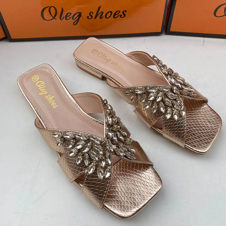 Ladies new style rhinestone custom logo flat slippers wedding, Black/white/champagne/gold/silver/red/brown
Ladies new style rhinestone custom logo flat slippers wedding, Black/white/champagne/gold/silver/red/brown