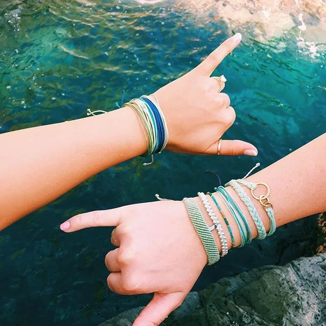 Boho Hand Weave Colour Mixed Bracelets for Women Vintage Cotton Rope Ethnic Charm Beach Bracelets Jewelry, Orange,pink,blue
Boho Hand Weave Colour Mixed Bracelets for Women Vintage Cotton Rope Ethnic Charm Beach Bracelets Jewelry, Orange,pink,blue