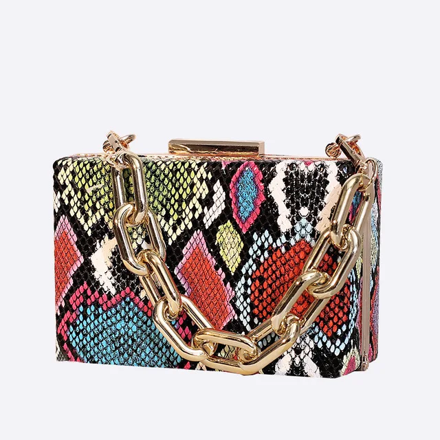2021 New Snake print PU leather shoulder bag Retro women's bag metal chain box Small Crossbody bags
2021 New Snake print PU leather shoulder bag Retro women's bag metal chain box Small Crossbody bags