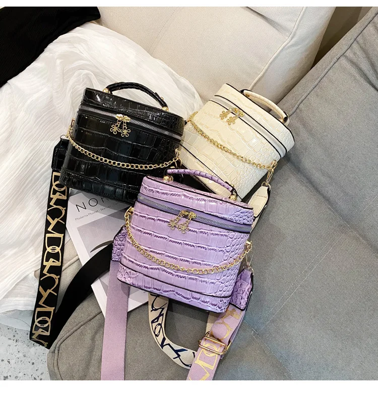 2021 Autumn Fashion Pu Leather New Handbag For Women Alligator Mini Cute Bucket Purse Girls
2021 Autumn Fashion Pu Leather New Handbag For Women Alligator Mini Cute Bucket Purse Girls