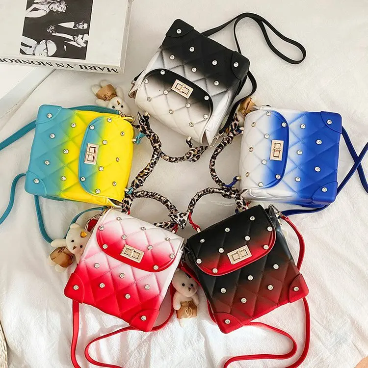candy color rivets mini jelly bag new arrivial crossbody shoulder women bags handbag with bear 2021 
candy color rivets mini jelly bag new arrivial crossbody shoulder women bags handbag with bear 2021