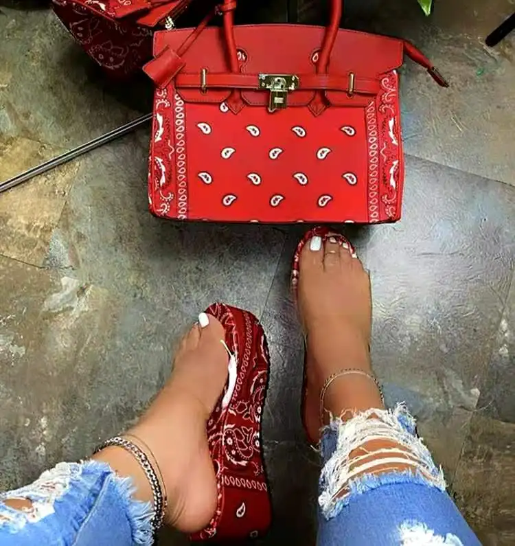 2021 best-selling woman shoes casual high quality China factory fashion shoes stock genuine, Multiple colour
2021 best-selling woman shoes casual high quality China factory fashion shoes stock genuine, Multiple colour