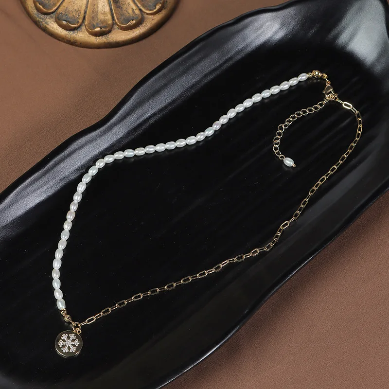 18k Gold Plated vintage fresh water pearl necklaces Snowflake Pendant Splicing chain Women Natural Freshwater Pearl Necklace
18k Gold Plated vintage fresh water pearl necklaces Snowflake Pendant Splicing chain Women Natural Freshwater Pearl Necklace