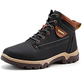 Outdoor hiking boots