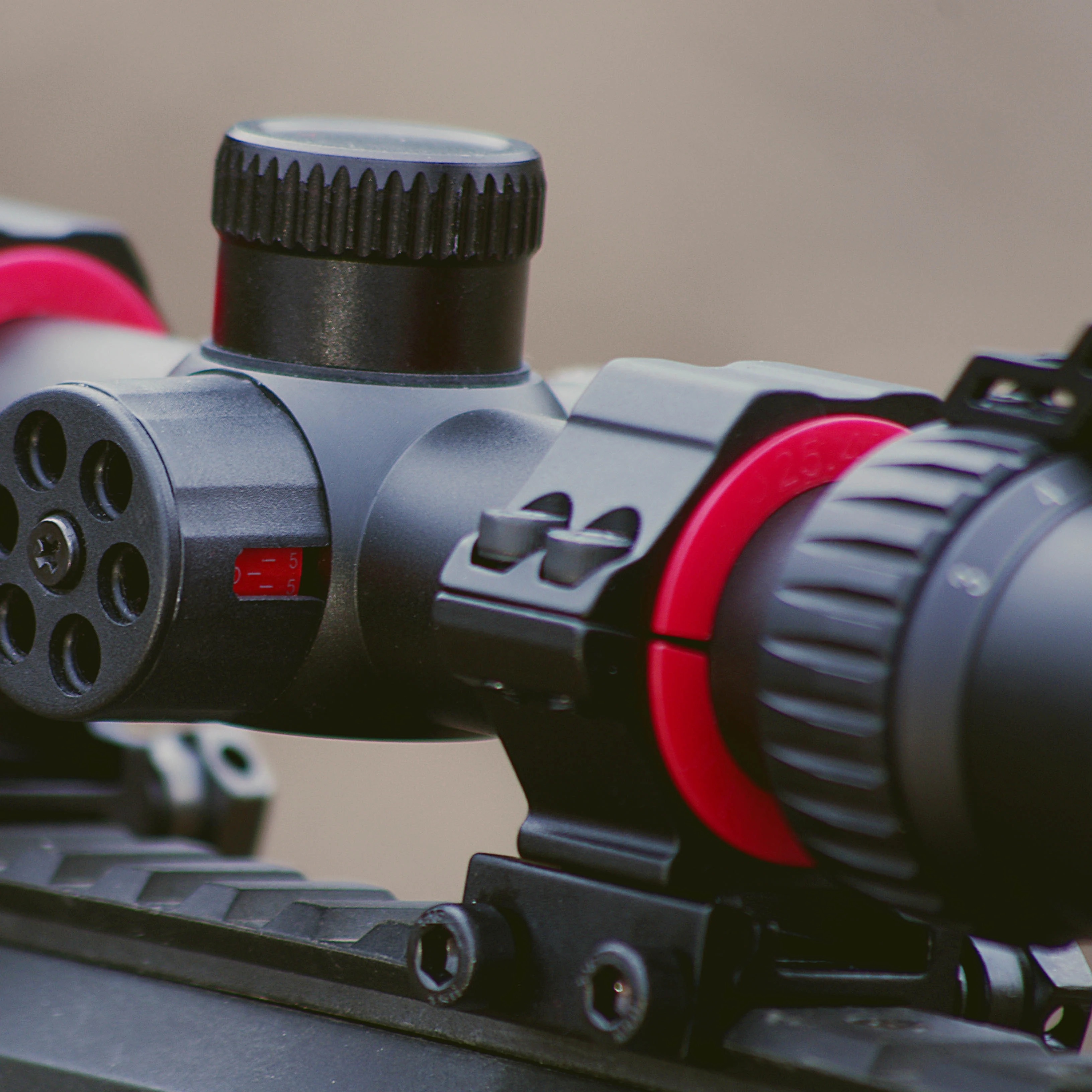 Discovery # 180201 Universal Telescope Mount Profile For Dovetail 1inch 25.4/30/34mm 
Discovery # 180201 Universal Telescope Mount Profile For Dovetail 1inch 25.4/30/34mm