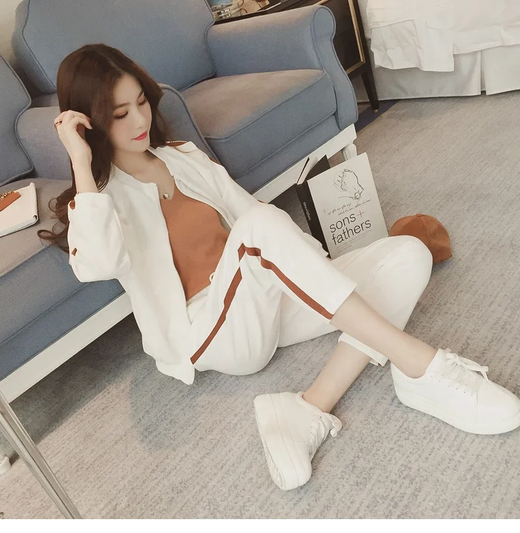 Spring and autumn new womem clothing casual sports suit female foreign style Korean fashion slim two piece set women clothing
Spring and autumn new womem clothing casual sports suit female foreign style Korean fashion slim two piece set women clothing
