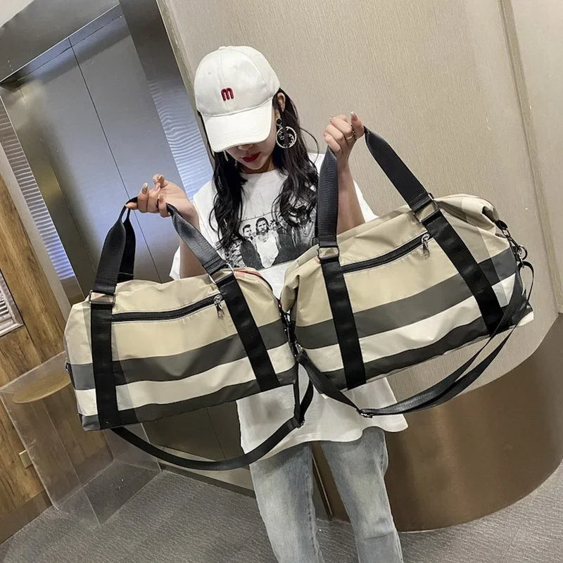 Fashion 2 Sizes Stripes Large Color Block Handle Zipper Dry Wet Pocket Waterproof Removable Shoulder Strap Gym Travel Tote Bag
Fashion 2 Sizes Stripes Large Color Block Handle Zipper Dry Wet Pocket Waterproof Removable Shoulder Strap Gym Travel Tote Bag