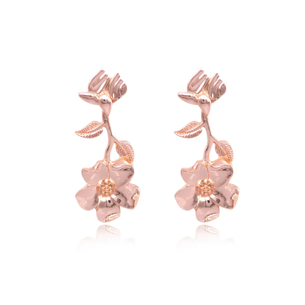 JUHU New golden simple fashion rose flower alloy ear buckle simple and small earrings classic metal alloy jewelry for women, Gold/silver
JUHU New golden simple fashion rose flower alloy ear buckle simple and small earrings classic metal alloy jewelry for women, Gold/silver