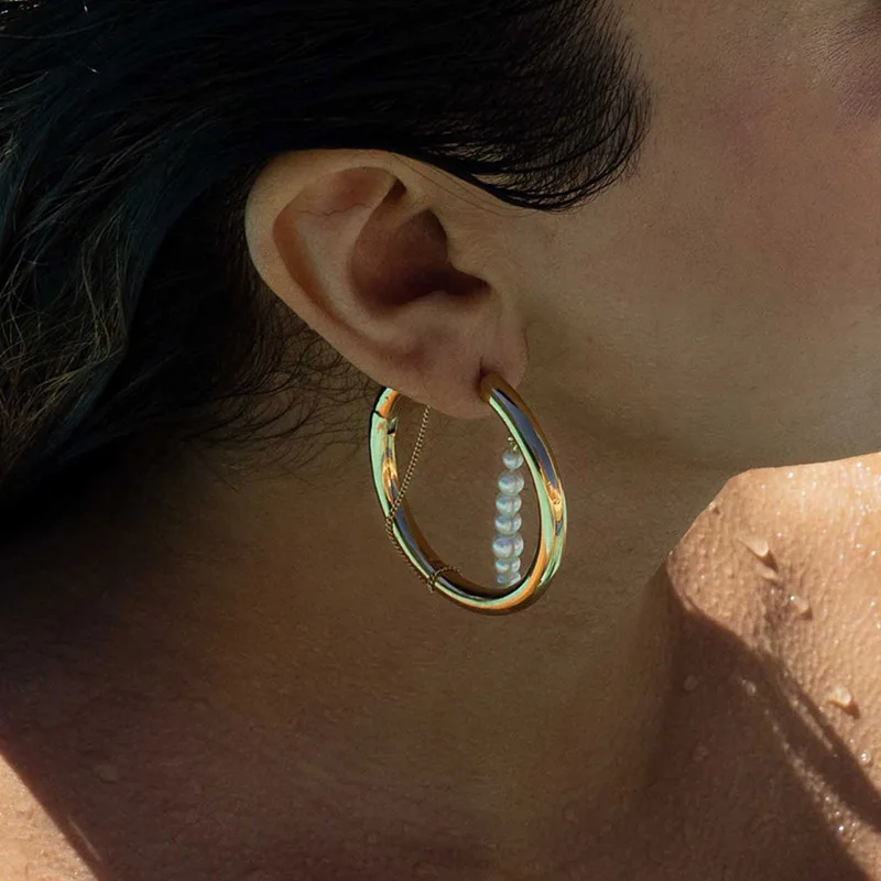 2021 New Coming Beaded Pearl Link Circle Earrings 18k Real Gold Small Pearl Hoop Earrings, As picture show
2021 New Coming Beaded Pearl Link Circle Earrings 18k Real Gold Small Pearl Hoop Earrings, As picture show