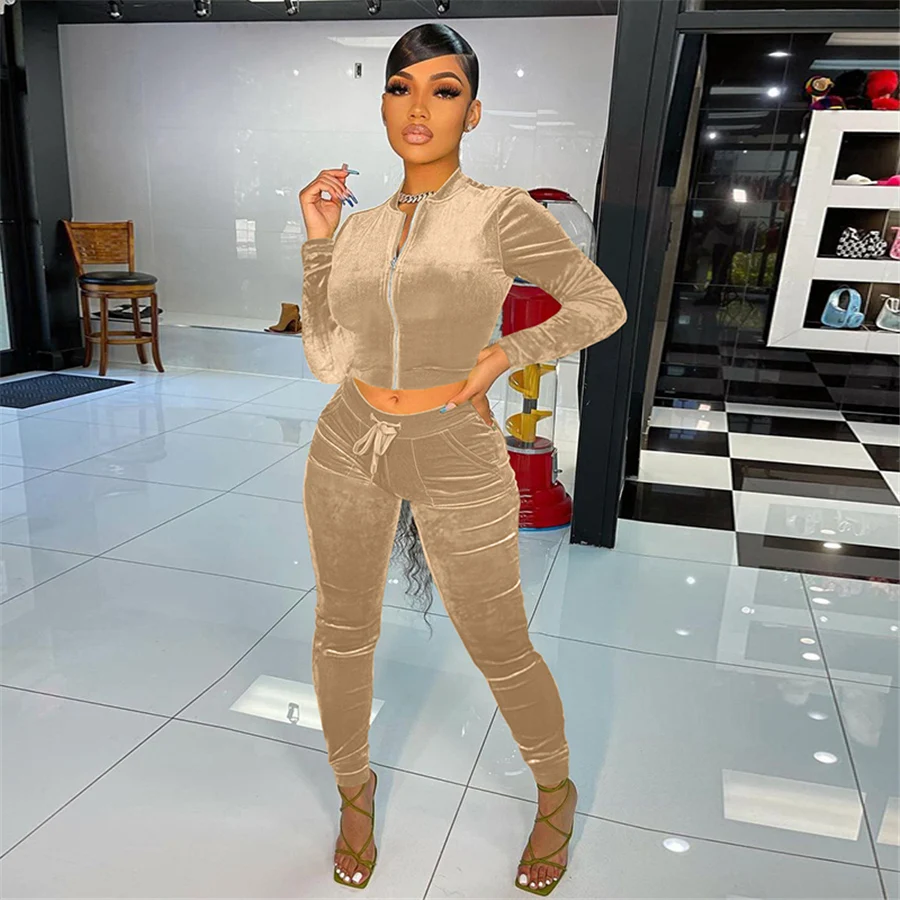 Kliou K21S06951 Wholesale Price Matching Sets New Velvet Outfits Fall 2021 Women Clothes Two Piece Sets
Kliou K21S06951 Wholesale Price Matching Sets New Velvet Outfits Fall 2021 Women Clothes Two Piece Sets