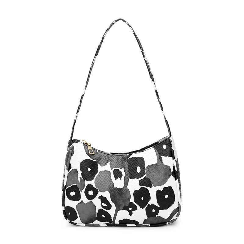New Fashion Spring Vintage Nylon Soft Leather Shoulder Bag Ladies outdoors Handbags, 5 colors
New Fashion Spring Vintage Nylon Soft Leather Shoulder Bag Ladies outdoors Handbags, 5 colors