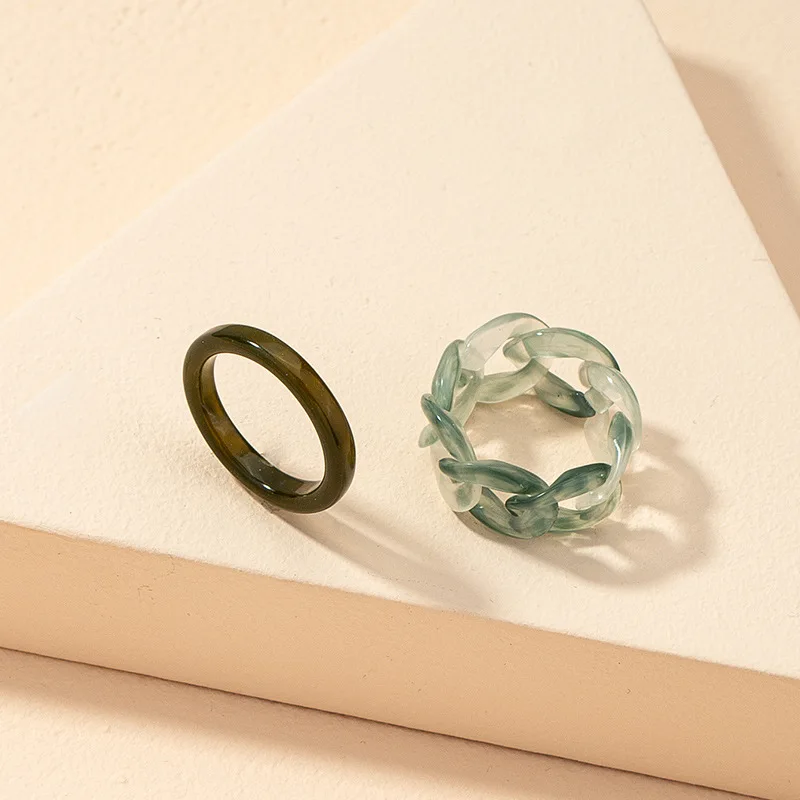 2pcs Vintage Green Clear Resin Chain Finger Rings set Rope Chain Acrylic Finger Rings
2pcs Vintage Green Clear Resin Chain Finger Rings set Rope Chain Acrylic Finger Rings