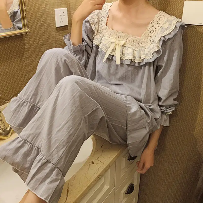New Fashion Women's Pajamas Vintage Royal Wind Long Sleeve Cotton Lace Pyjama Sleepwear Lounge Nightwear Home Clothes
New Fashion Women's Pajamas Vintage Royal Wind Long Sleeve Cotton Lace Pyjama Sleepwear Lounge Nightwear Home Clothes