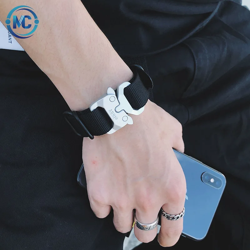 Bracelet Ins Design Men's Trendy Women Couple Mechanical Style Dark Cool Punk Hip Hop Hand Strap Bracelet Strap, Colors
Bracelet Ins Design Men's Trendy Women Couple Mechanical Style Dark Cool Punk Hip Hop Hand Strap Bracelet Strap, Colors