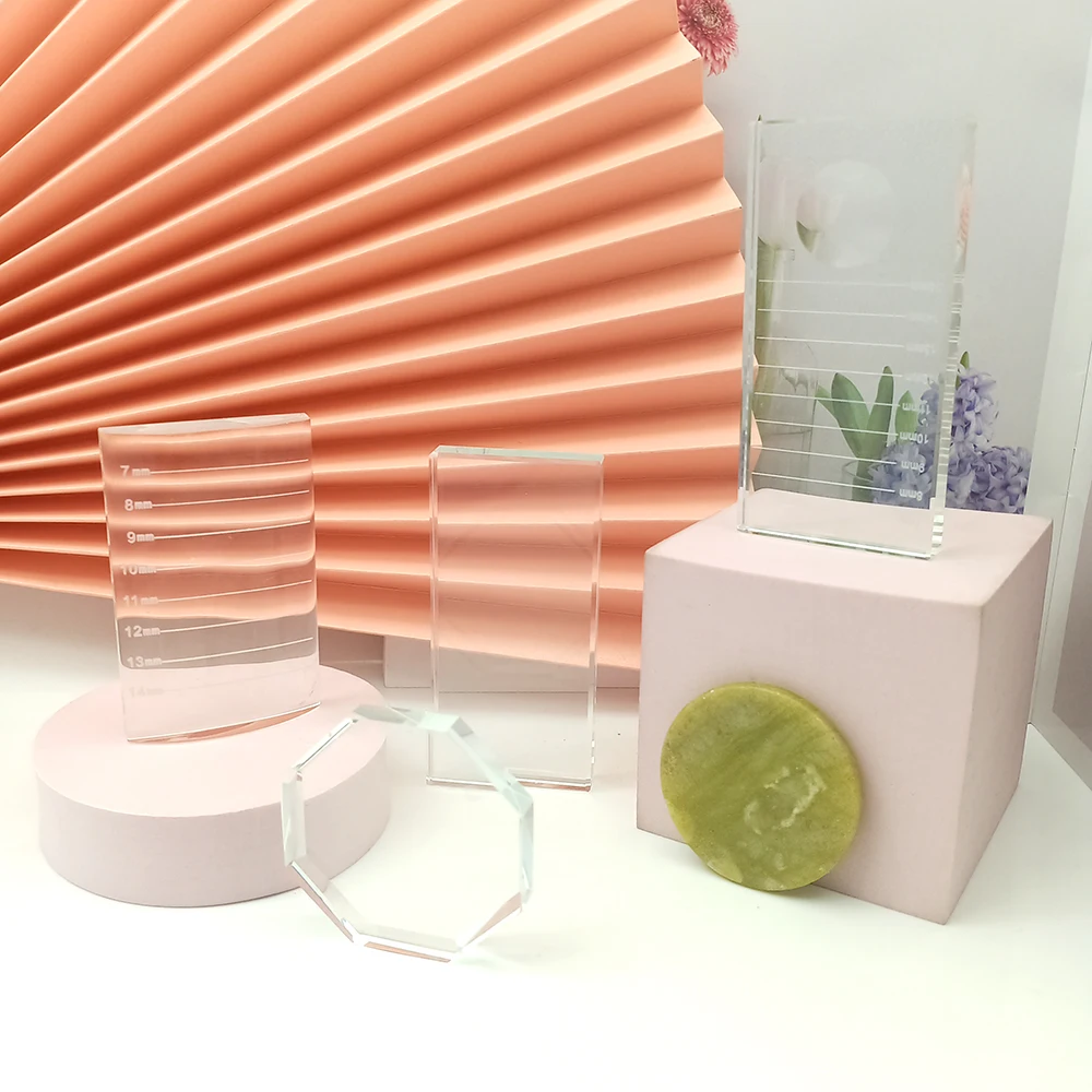 High Quality Wholesale Private Label Individual Crystal Lash Tray Glass Eyelashes Extension Stone Eyelash Glue Holder
High Quality Wholesale Private Label Individual Crystal Lash Tray Glass Eyelashes Extension Stone Eyelash Glue Holder