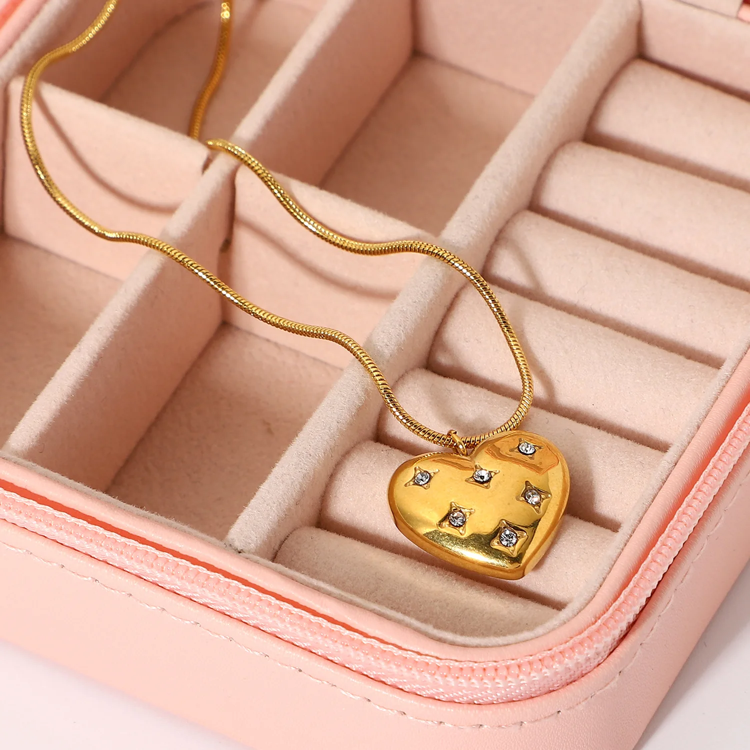 Real U Ins Stylish High Quality Tranish Free Chunky Necklaces Fashion 18K Gold Plated Stainless Steel Jewelry Necklace for Women
Real U Ins Stylish High Quality Tranish Free Chunky Necklaces Fashion 18K Gold Plated Stainless Steel Jewelry Necklace for Women